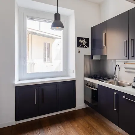 2 Bedrooms Flat Near Via Veneto * Rom