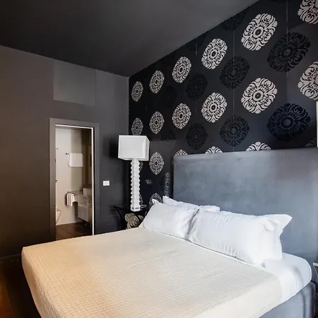 2 Bedrooms Flat Near Via Veneto