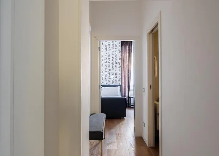 2 Bedrooms Flat Near Via Veneto *