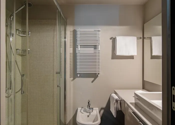 2 Bedrooms Flat Near Via Veneto 아파트 *