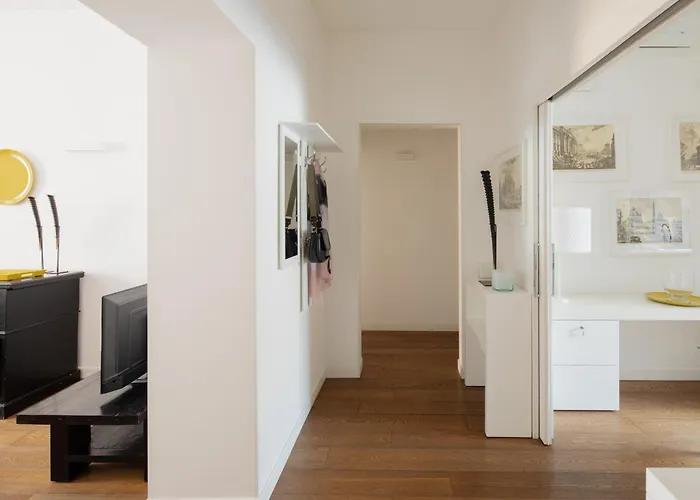 2 Bedrooms Flat Near Via Veneto 아파트