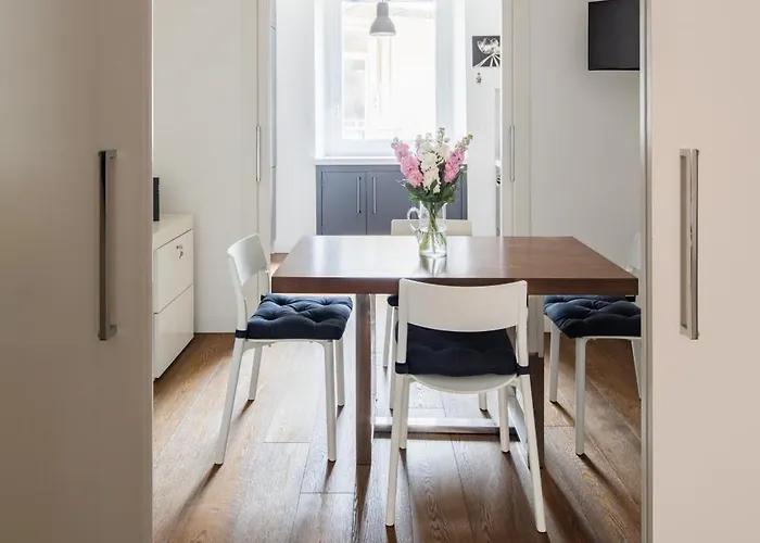 2 Bedrooms Flat Near Via Veneto 아파트